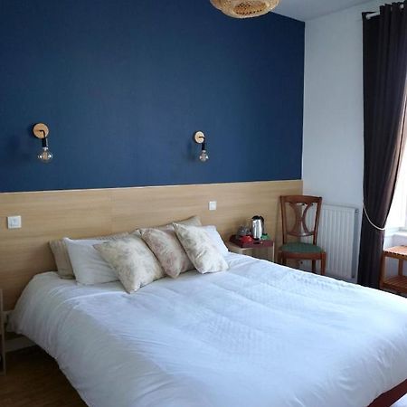 Madame Simone Hotel Vendel Bagian luar foto