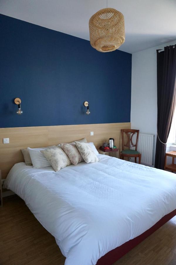 Madame Simone Hotel Vendel Bagian luar foto