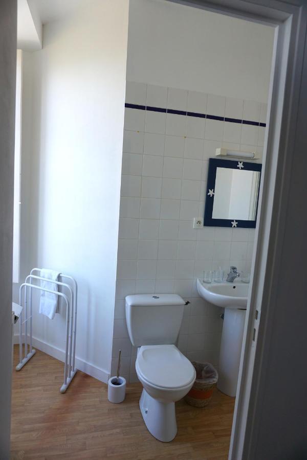 Madame Simone Hotel Vendel Bagian luar foto